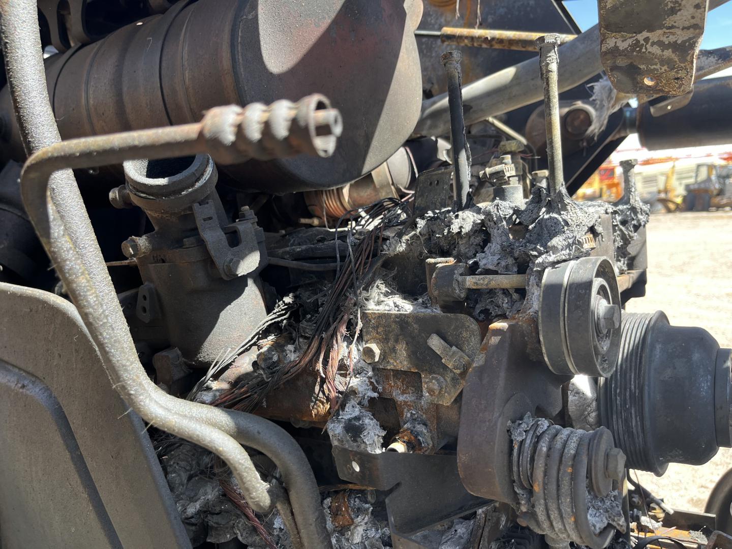 ./imagenes/INVOICE/2019/17541/TRACTOR JOHN DEERE 6130M (20).JPG